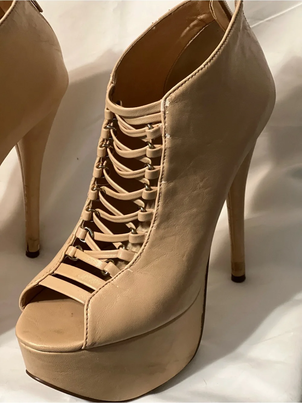 Women's Nude Peep-Toe Lace-Up Platform Heels
